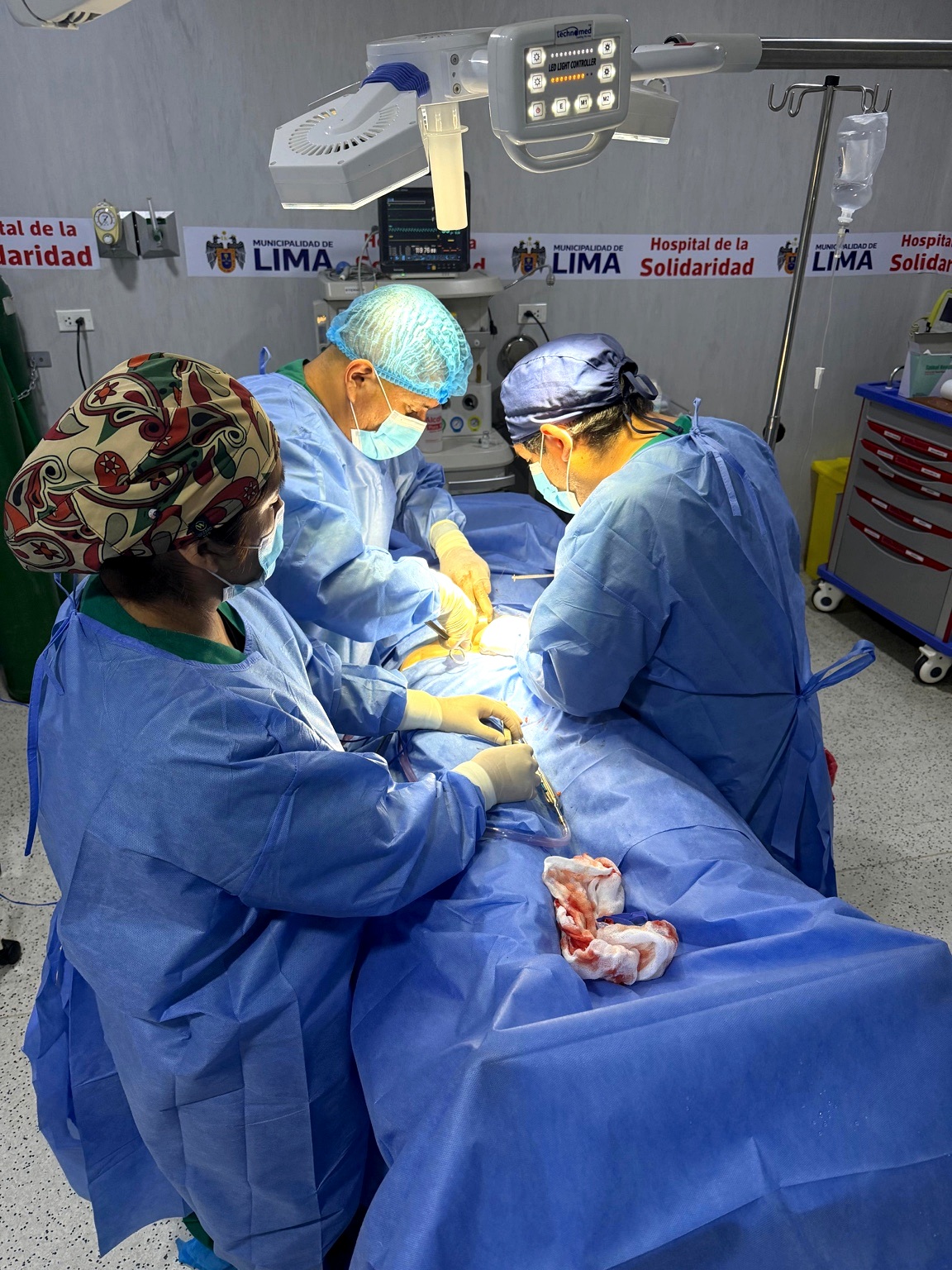 Equipo quirúrgico de Nacerá en una jornada solidaria